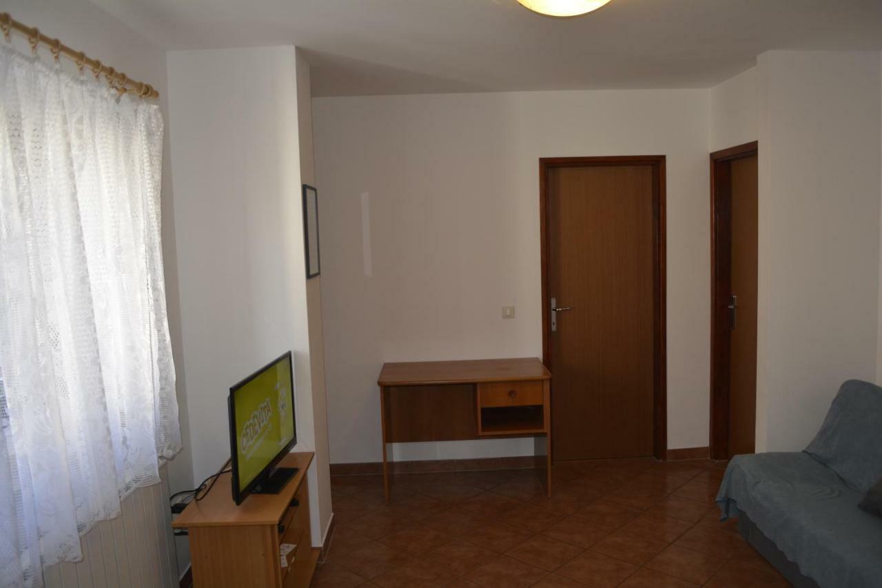 Apartments Denis & Lucija Ровинь Экстерьер фото
